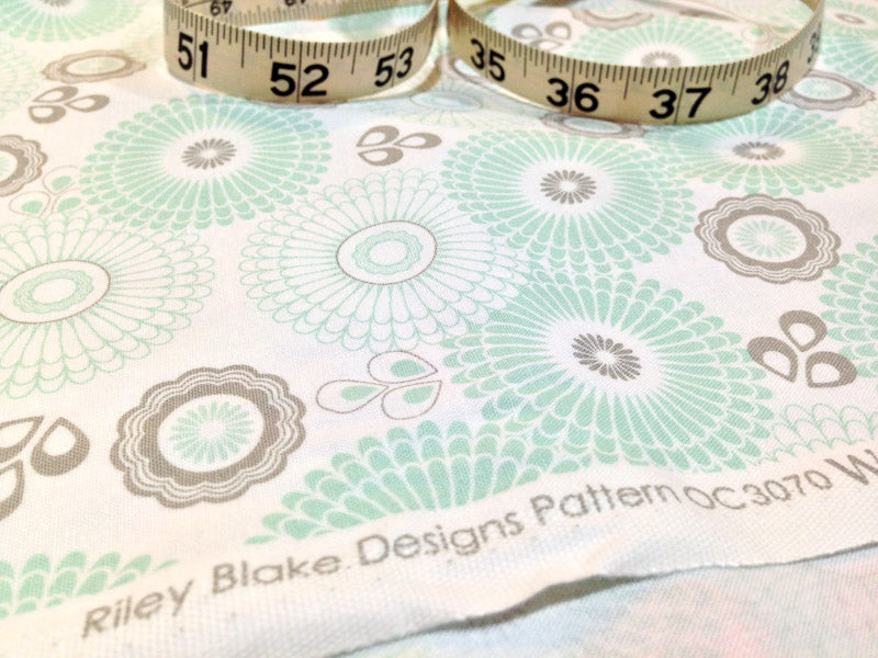 Yippy BeBe NJ fabric store Riley Blake Designs Willow Green Willow Main by My Mind’s Eye - 1 yard close up